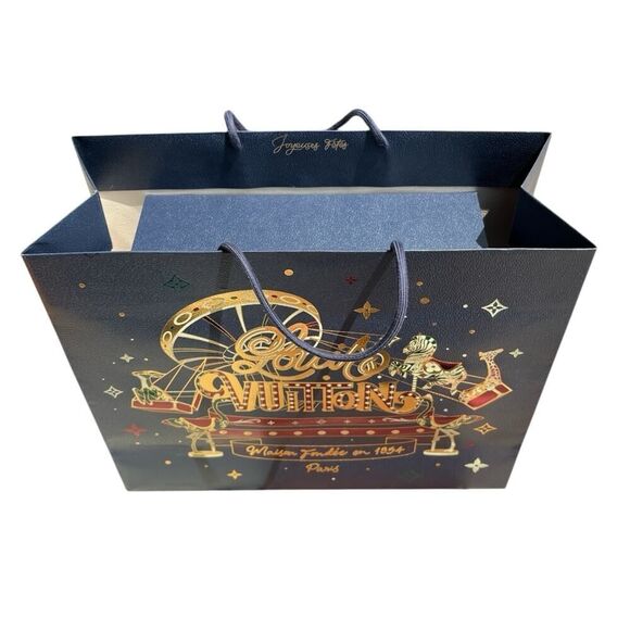 RARE Louis Vuitton 2024 Holiday Gift Bag Shopping Tote & Box Limited Edition - Picture 4 of 4